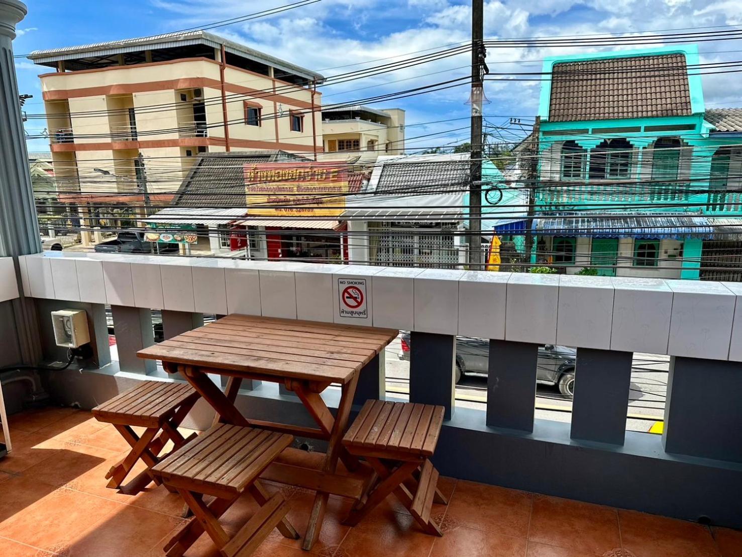 Niece Hostel Phuket - Sha Extra Plus Kültér fotó
